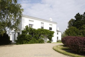 Ashington House - country film location vintage contemporary stylish grounds cinema mansion house home large farm field art interiors - thumbnail