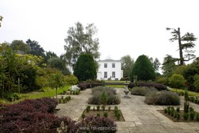 Ashington House - country film location vintage contemporary stylish grounds cinema mansion house home large farm field art interiors - thumbnail