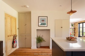 Bengeo - victorian cottage hertfordshire period family home navy kitchens - thumbnail