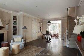 Chelsea House - thumbnail