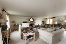 Coombe Farm - thumbnail