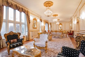 Courtley Manor - thumbnail