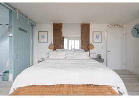 Crab Quay - thumbnail