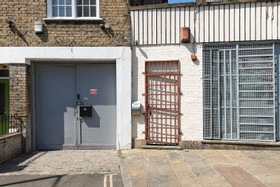 Dalston Studio - thumbnail