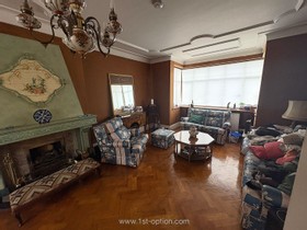 Donnington - thumbnail