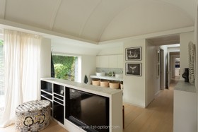 Eero - thumbnail