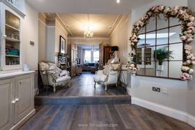 Estuary - house family home modern regal classic pale beige large garden grey London property - thumbnail