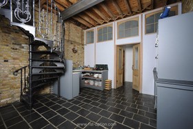 First Option Studio - studio exposed brick rustic kitchen island with hob moveable island shoreditch studio central london studios - thumbnail