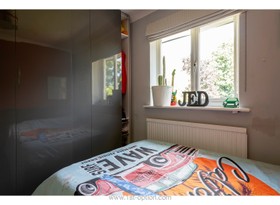 Fuchsia - aga - thumbnail