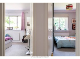 Fuchsia - aga - thumbnail