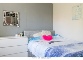 Fuchsia - aga - thumbnail