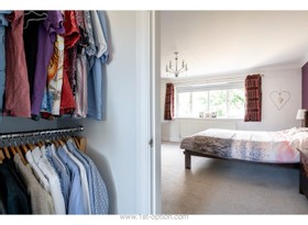 Fuchsia - aga - thumbnail