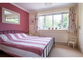 Fuchsia - aga - thumbnail