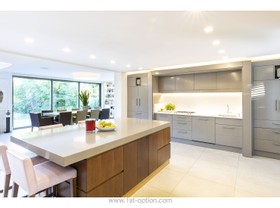 Gala - wood panelling - thumbnail