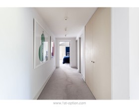Gala - wood panelling - thumbnail