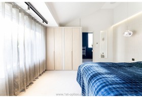 Gala - wood panelling - thumbnail