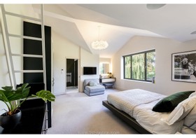Gala - wood panelling - thumbnail