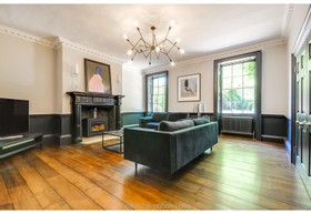 Garnon - kitchen island fireplace wooden flooring landscaped garden marble four post bed period features - thumbnail