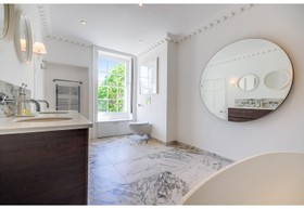 Garnon - kitchen island fireplace wooden flooring landscaped garden marble four post bed period features - thumbnail