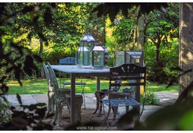 Garnon - kitchen island fireplace wooden flooring landscaped garden marble four post bed period features - thumbnail