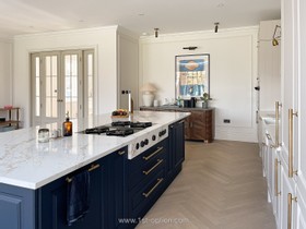 Glebe - thumbnail