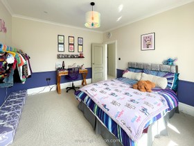 Glebe - thumbnail