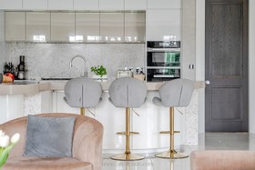 Guy - gym - thumbnail