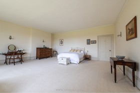 Hadlow - thumbnail