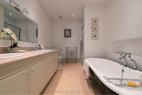 Hadlow - thumbnail