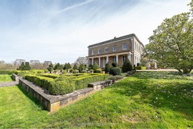 Hadlow - thumbnail