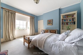 Hadlow - thumbnail