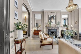 Harlequin - thumbnail