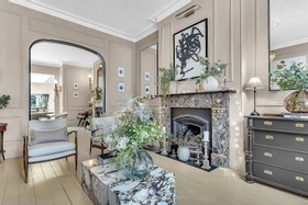 Harlequin - thumbnail