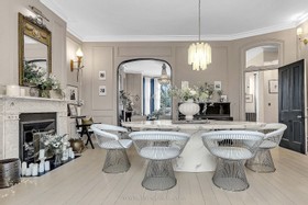 Harlequin - thumbnail