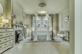 Harlequin - thumbnail