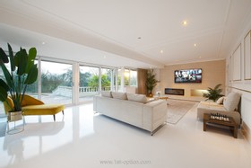 Harley - mansion villa shoot location photo studio filming house family home swimming pool luxury homes opulent modern contemporary - thumbnail