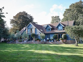 Henley Barn - thumbnail