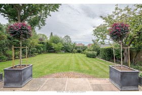 High Barnet - art deco shoot location filming house photography studio luxury home mansion modern contemporary - thumbnail