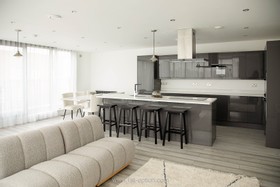 Isle Penthouse - thumbnail