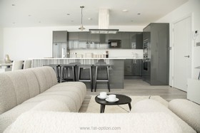 Isle Penthouse - thumbnail