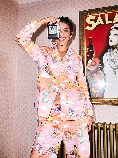 Jardin - Antique furniture - tearsheet for Karen Mabon