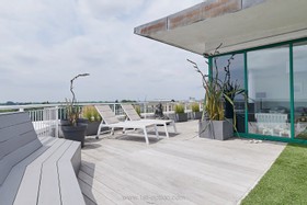 Kew Penthouse - kew penthouse modern minimalistic roof garden piano astro turf apartment - thumbnail