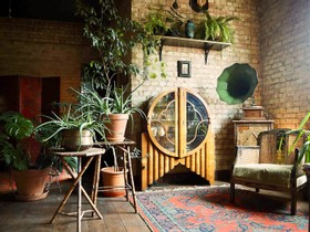 Lace Apartment South - Factory lace apartment warehouse loft conversion antique vintage retro style art deco old photoshoot shoot film set filming studio photography - thumbnail