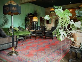 Lace Apartment South - Factory lace apartment warehouse loft conversion antique vintage retro style art deco old photoshoot shoot film set filming studio photography - thumbnail