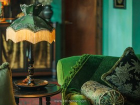 Lace Apartment South - Factory lace apartment warehouse loft conversion antique vintage retro style art deco old photoshoot shoot film set filming studio photography - thumbnail