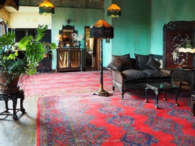 Lace Apartment South - Factory lace apartment warehouse loft conversion antique vintage retro style art deco old photoshoot shoot film set filming studio photography - thumbnail
