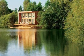 Lake House - thumbnail