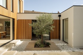 Lightwell - bath - thumbnail