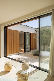 Lightwell - bath - thumbnail