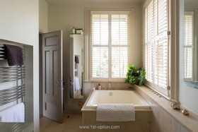 Lovett - Modern home - thumbnail